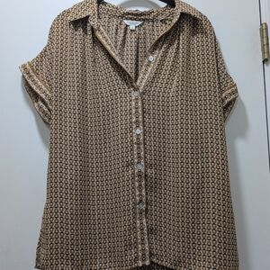 Max Studio Tan Geometric Button-Down Shirt